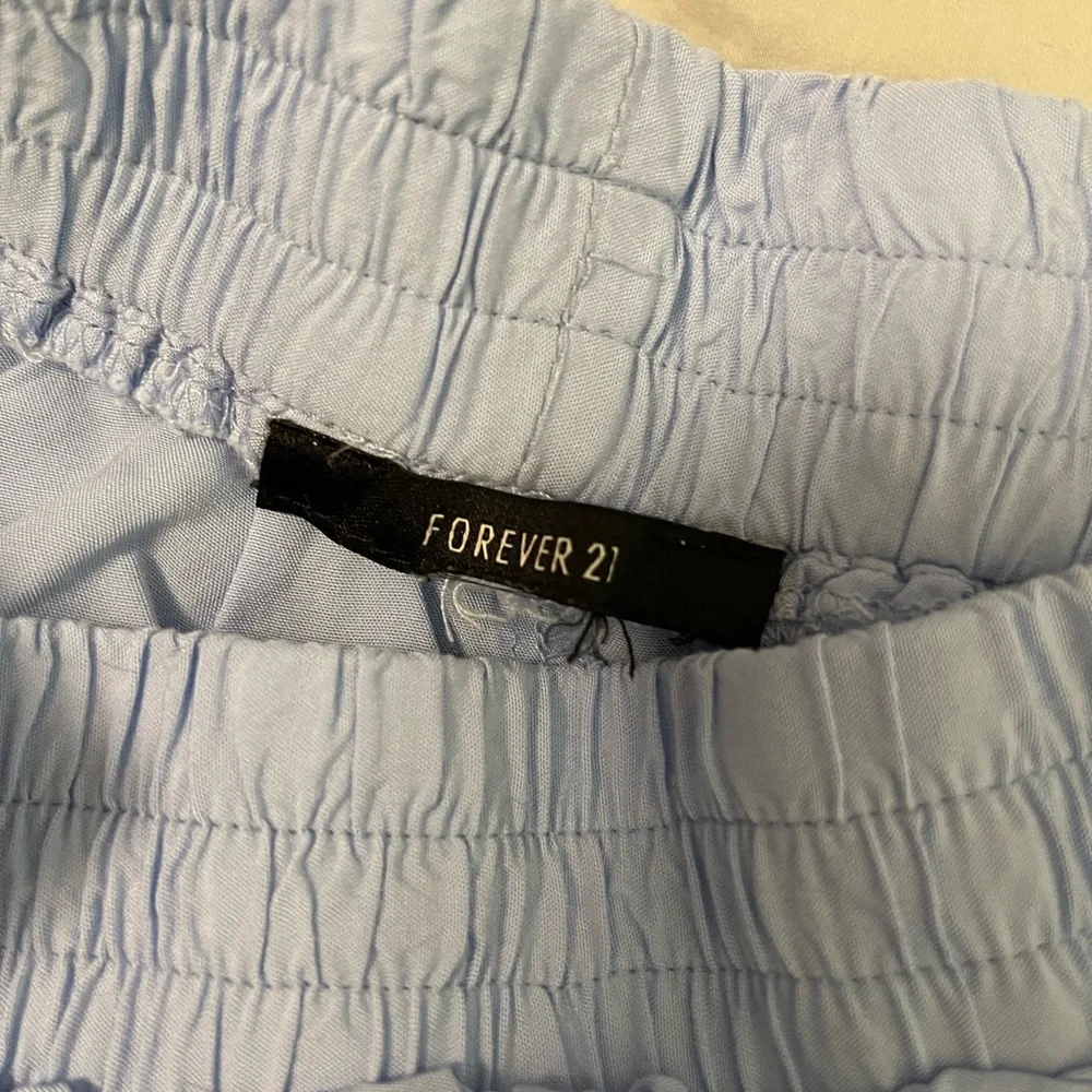 Forever 21 Shorts size M - Picture 2 of 2